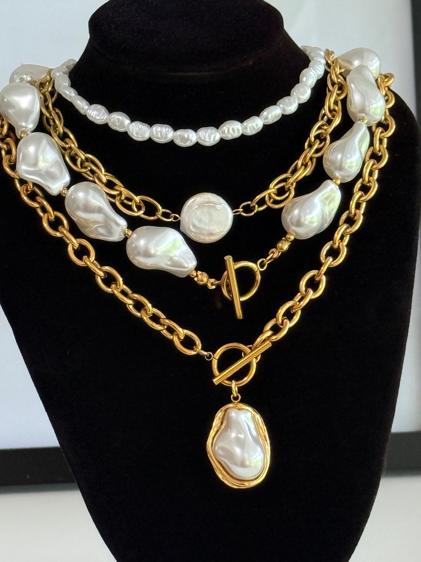 Mini Perlas Necklaces