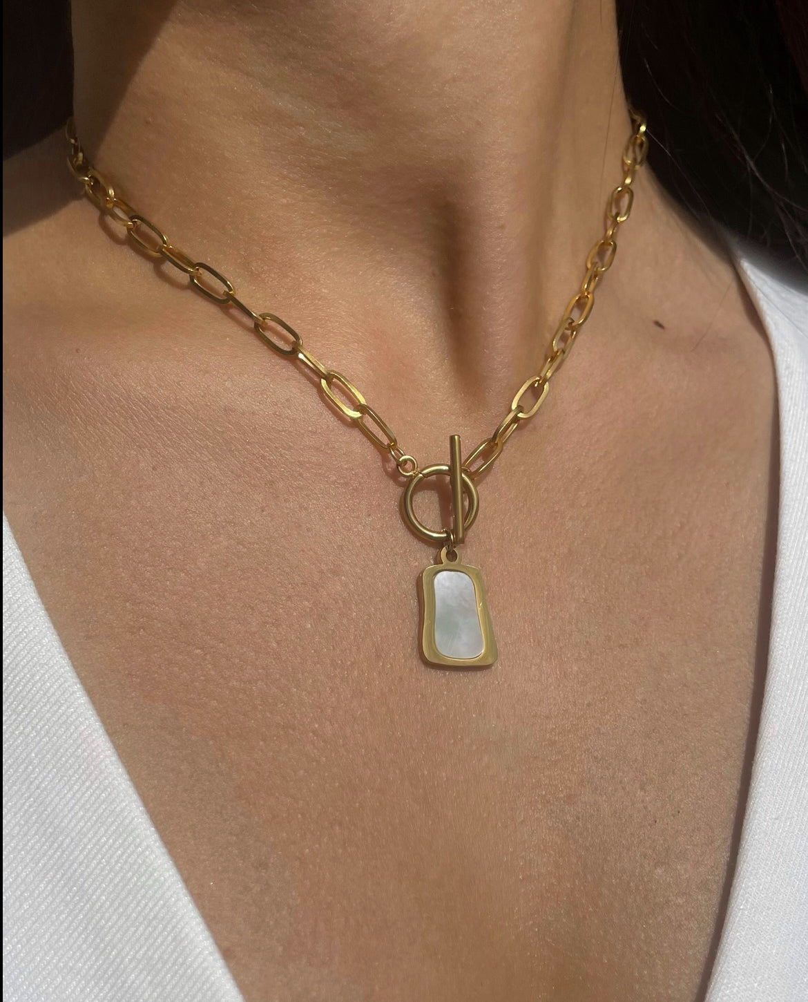 Alma Necklace