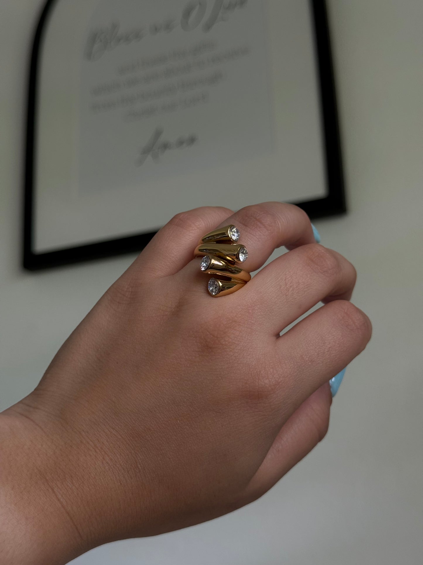 Karlota Ring