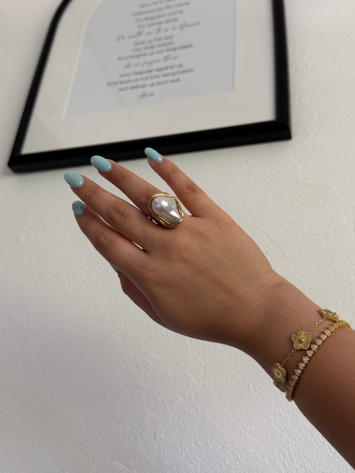 Ariana Ring