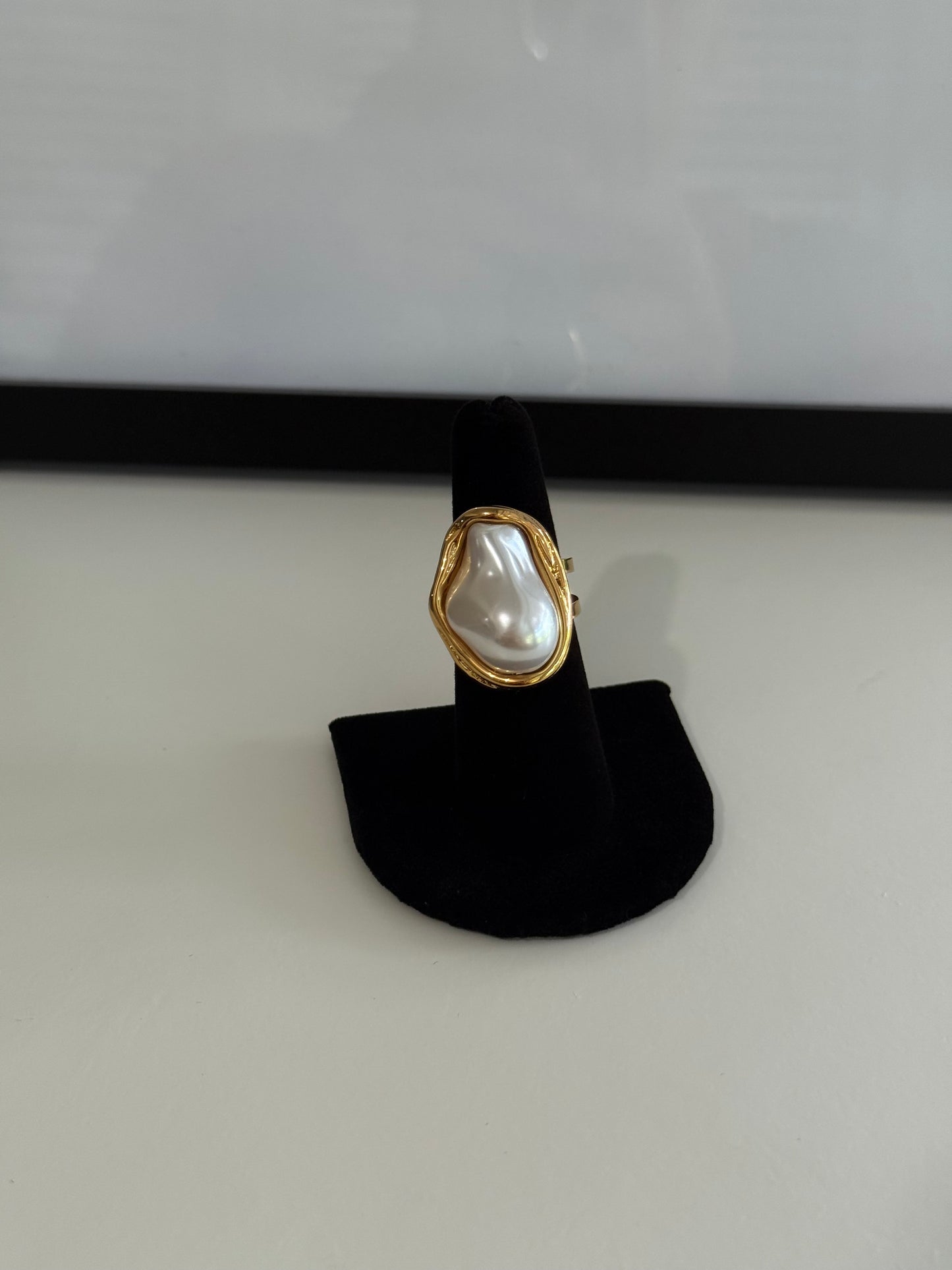 Ariana Ring