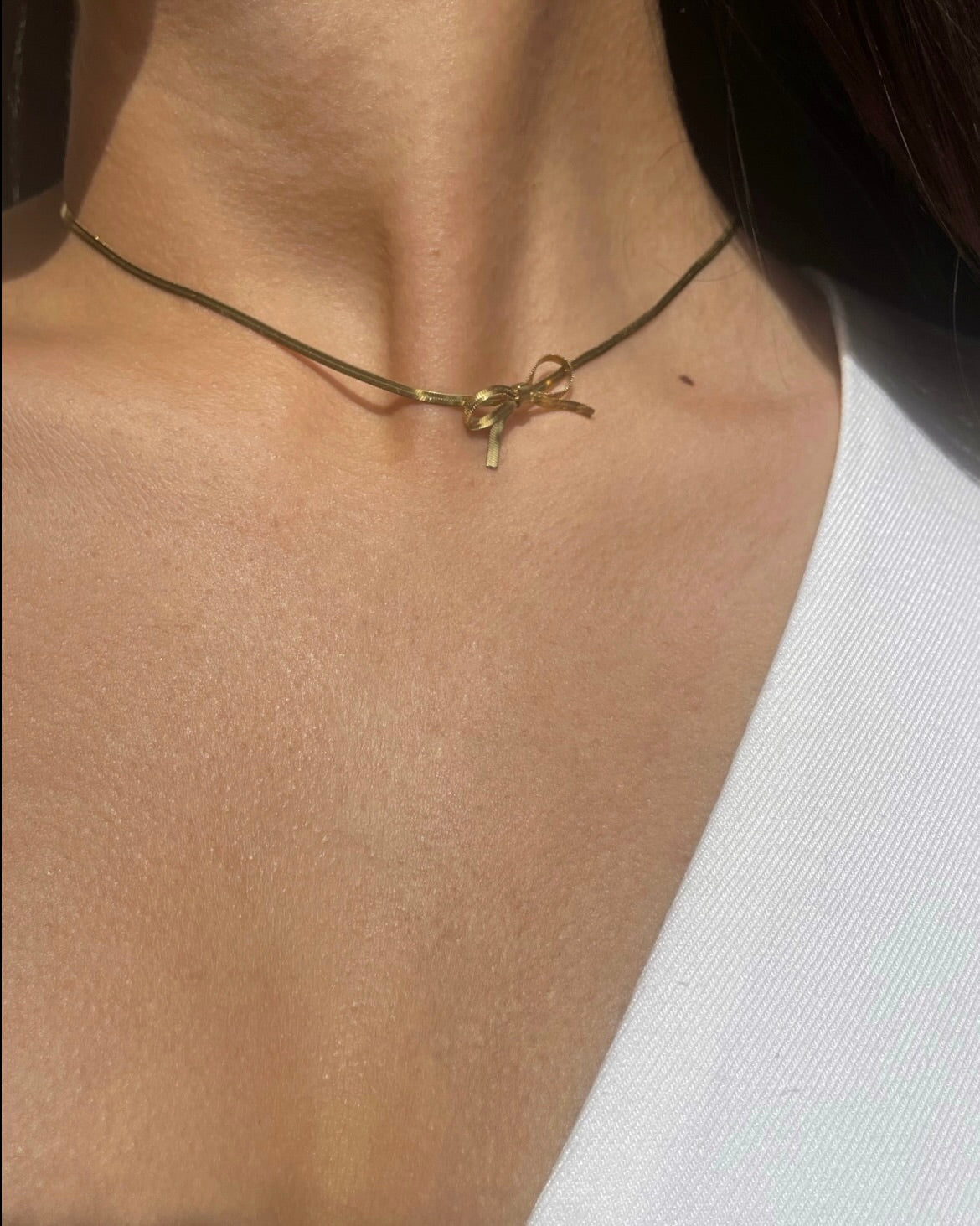Bow Snake Necklace