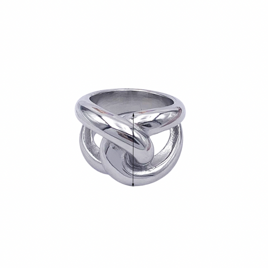 Lucia Ring